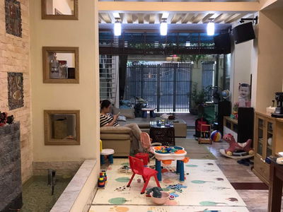 Gehäuse In Hanoi, Vietnam Gehäuse In Hanoi, Vietnam