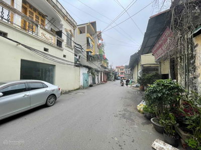 Housing in Hanoi, Vietnam Housing in Hanoi, Vietnam