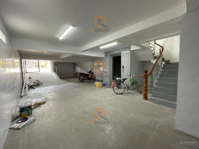 Housing in Nha Be, Vietnam  Housing in Nha Be, Vietnam