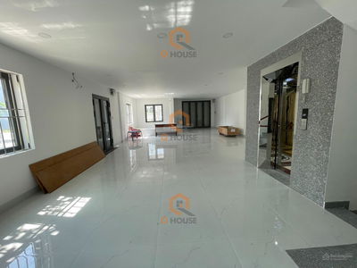 Housing in Nha Be, Vietnam Housing in Nha Be, Vietnam