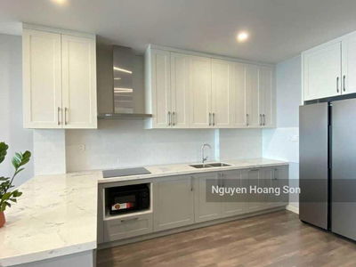 The Golden Palm Le Van Luong, Vietnam The Golden Palm Le Van Luong, Vietnam